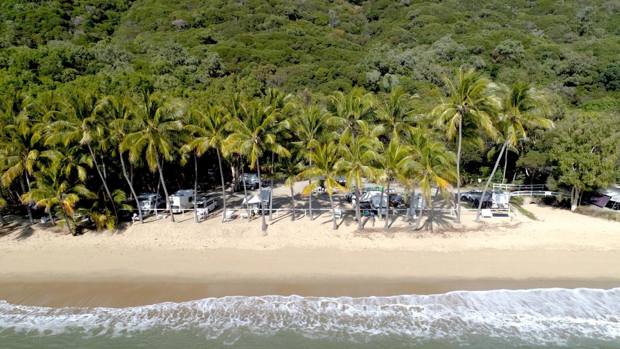 Ellis Beach Oceanfront Holiday Park ปาล์มโคฟ ภายนอก รูปภาพ